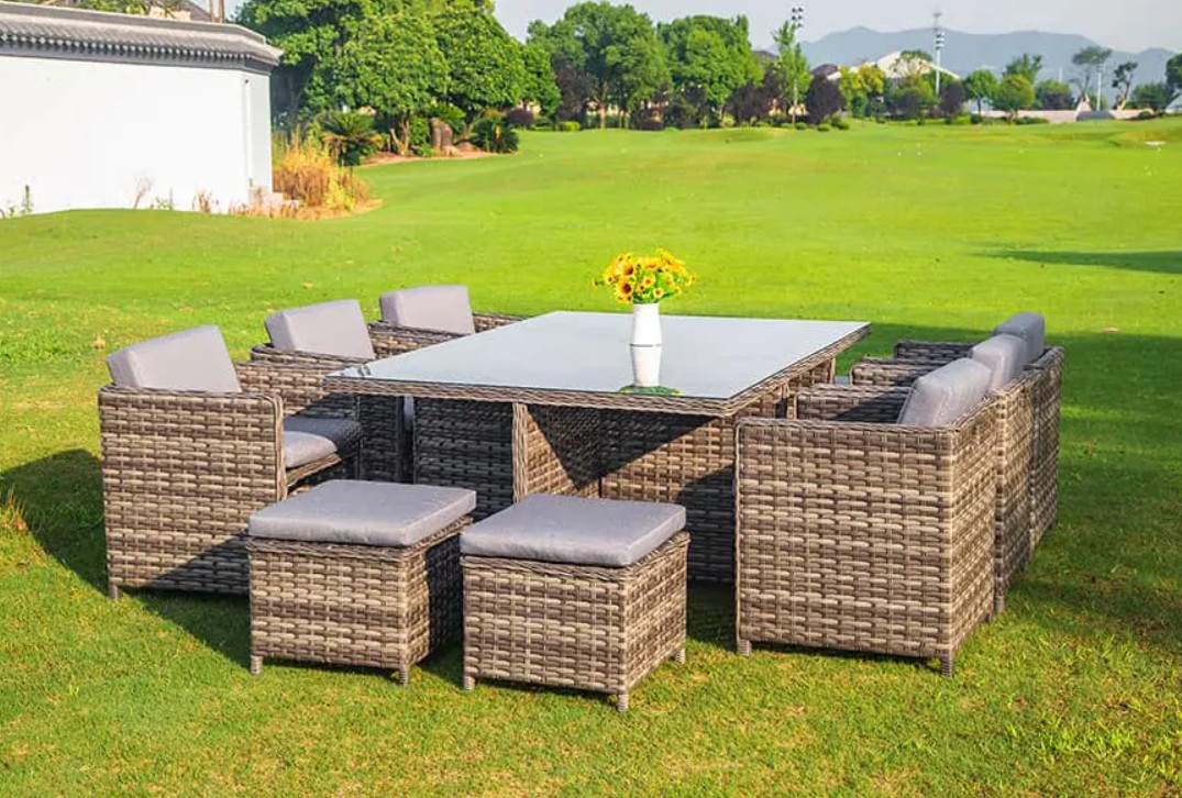 Feest in stijl: ontdek luxe en comfort met een 11-delige eettafelset
