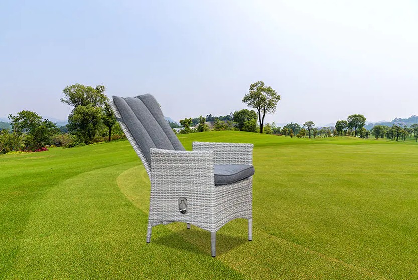 Verhoog uw comfort: de voordelen van verstelbare stoelen met hoge rugleuning